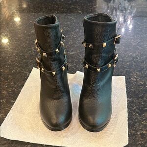 Vintage Valentino Rockstud  Black Ankle Boots